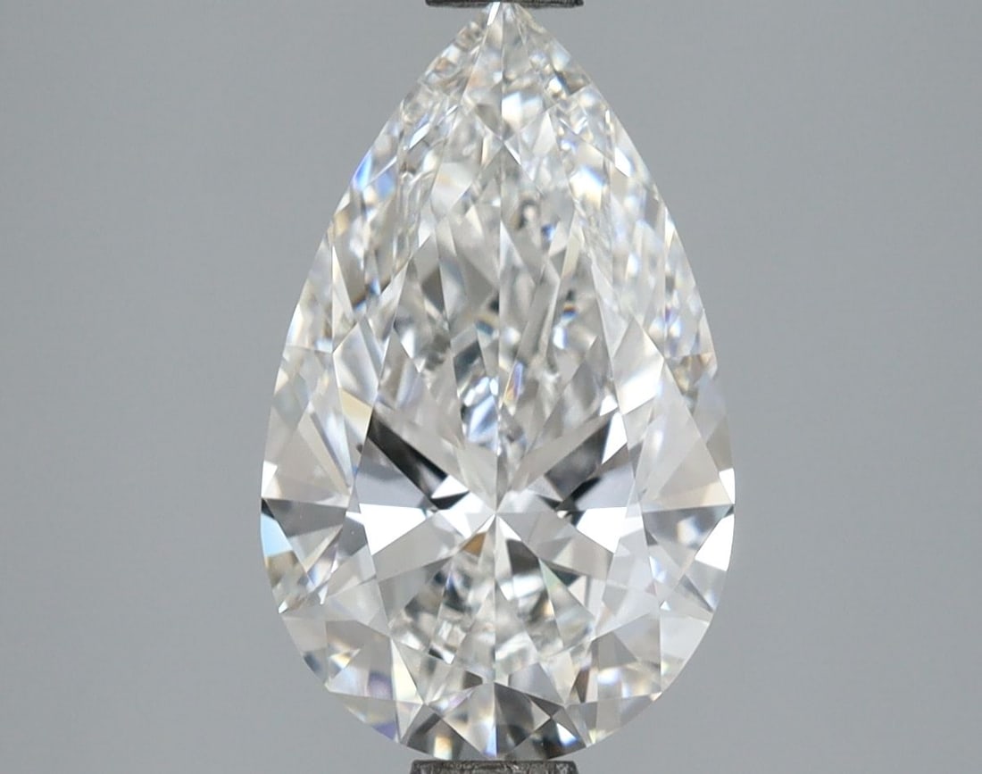 Loose Diamond - PEAR 2.32ct E VVS2: Loose Diamond - PEAR 2.32ct E VVS2 Source: This is a real non-mined Diamond that has been grown in a lab Shape: PEAR Carats: 2.32 Color: E Clarity: VVS2 Certification: IGI Video: Video Link