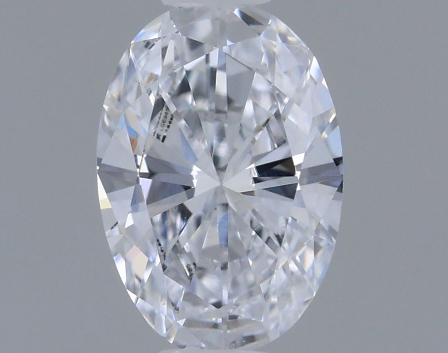 Loose Diamond - OVAL 0.35ct E VS1: Loose Diamond - OVAL 0.35ct E VS1 Source: This is a real non-mined Diamond that has been grown in a lab Shape: OVAL Carats: 0.35 Color: E Clarity: VS1 Certification: IGI Video: