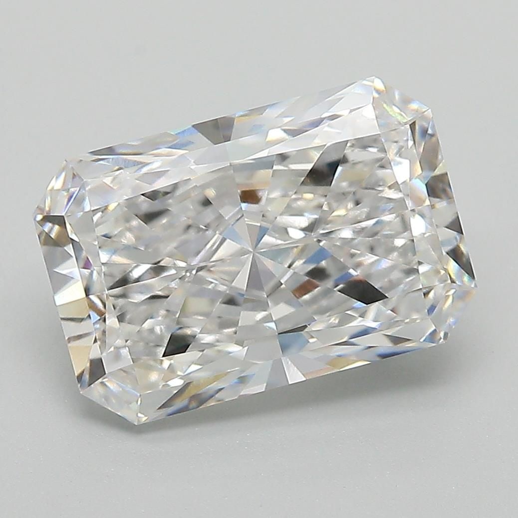 Loose Diamond - RADIANT 3.92ct E VS1: Loose Diamond - RADIANT 3.92ct E VS1 Source: This is a real non-mined Diamond that has been grown in a lab Shape: RADIANT Carats: 3.92 Color: E Clarity: VS1 Certification: GIA Video: