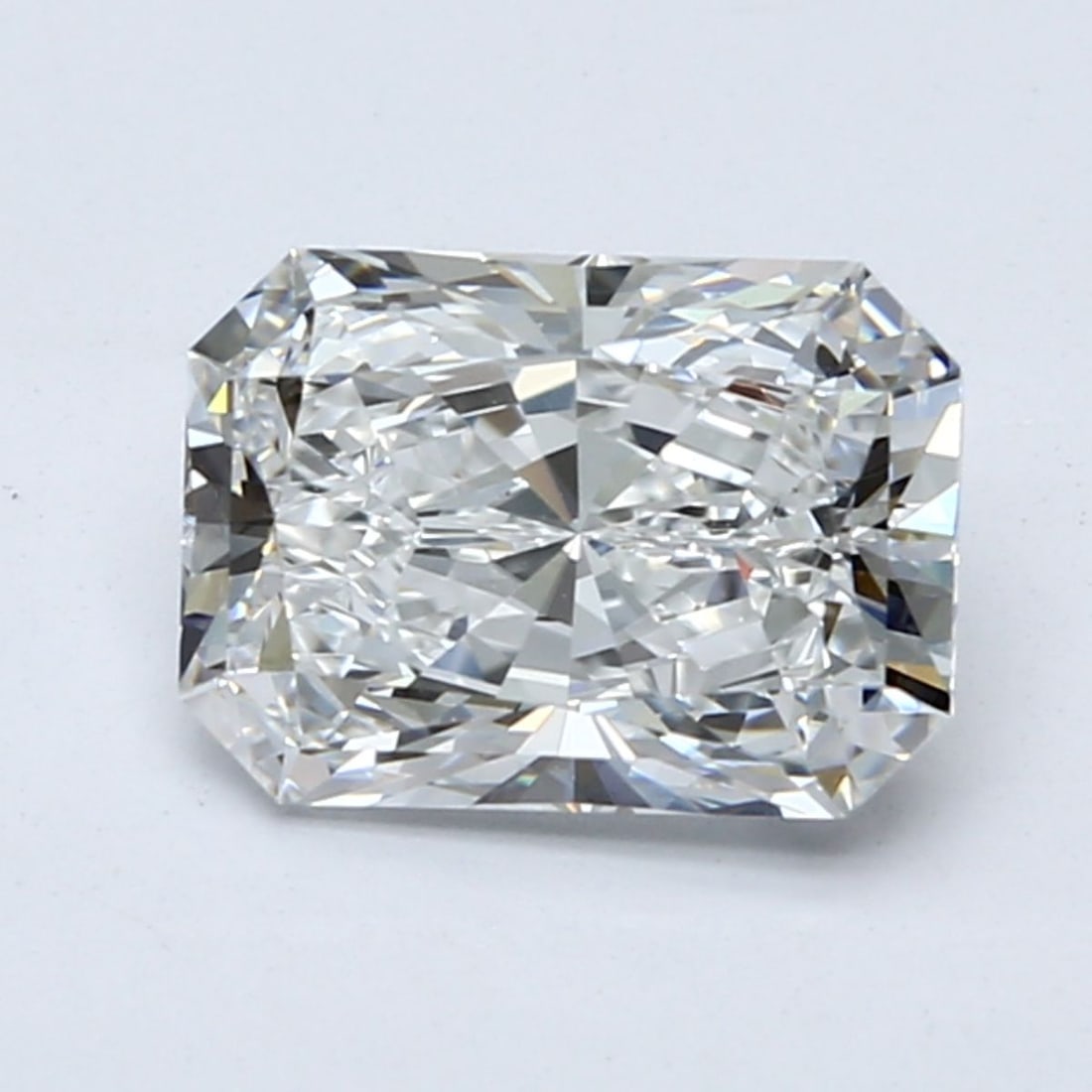 Loose Diamond - RADIANT 3.51ct F VVS2: Loose Diamond - RADIANT 3.51ct F VVS2 Source: This is a real non-mined Diamond that has been grown in a lab Shape: RADIANT Carats: 3.51 Color: F Clarity: VVS2 Certification: GIA Video: