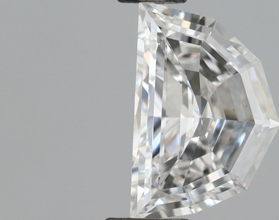 Loose Diamond - HALF MOON 0.57ct G VS1: Loose Diamond - HALF MOON 0.57ct G VS1 Source: This is a real non-mined Diamond that has been grown in a lab Shape: HALF MOON Carats: 0.57 Color: G Clarity: VS1 Certification: NONE Video: