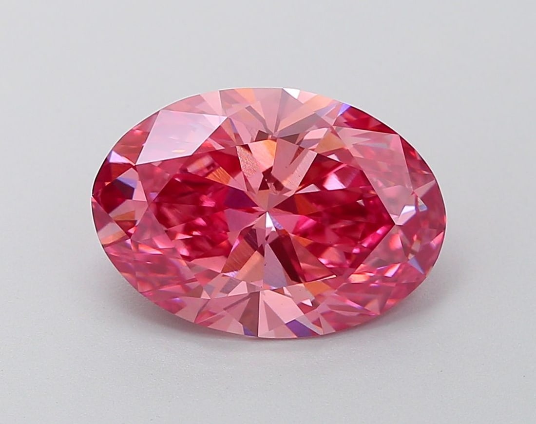 Loose Diamond - OVAL 3.87ct Fancy Vivid Pink VS2: Loose Diamond - OVAL 3.87ct Fancy Vivid Pink VS2 Source: This is a real non-mined Diamond that has been grown in a lab Shape: OVAL Carats: 3.87 Color: Fancy Vivid Pink Certification: IGI Video: Video