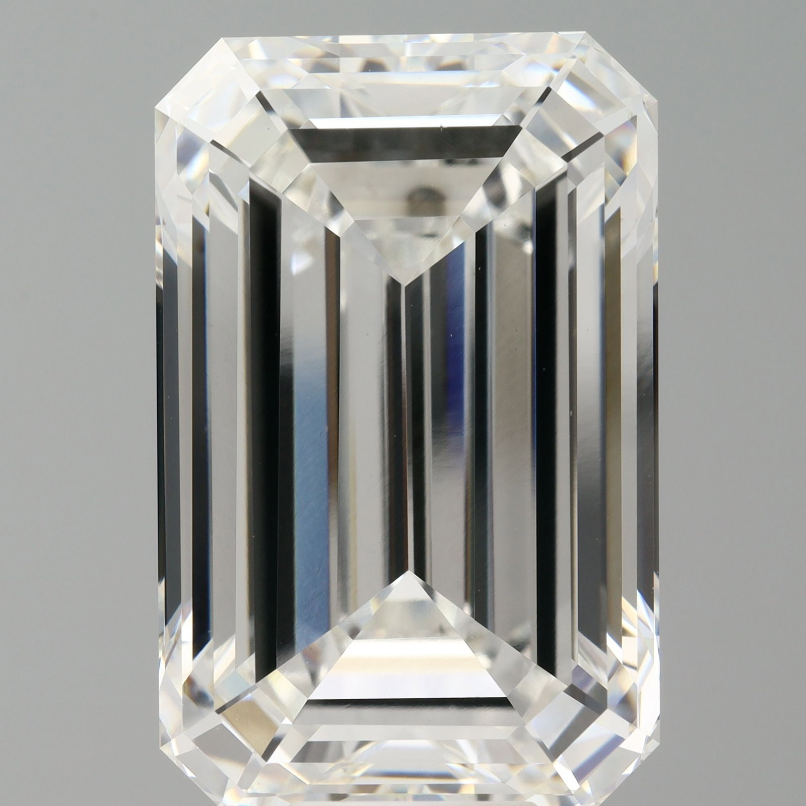 Loose Diamond - EMERALD 13.57ct F VVS2: Loose Diamond - EMERALD 13.57ct F VVS2 Source: This is a real non-mined Diamond that has been grown in a lab Shape: EMERALD Carats: 13.57 Color: F Clarity: VVS2 Certification: IGI Video: