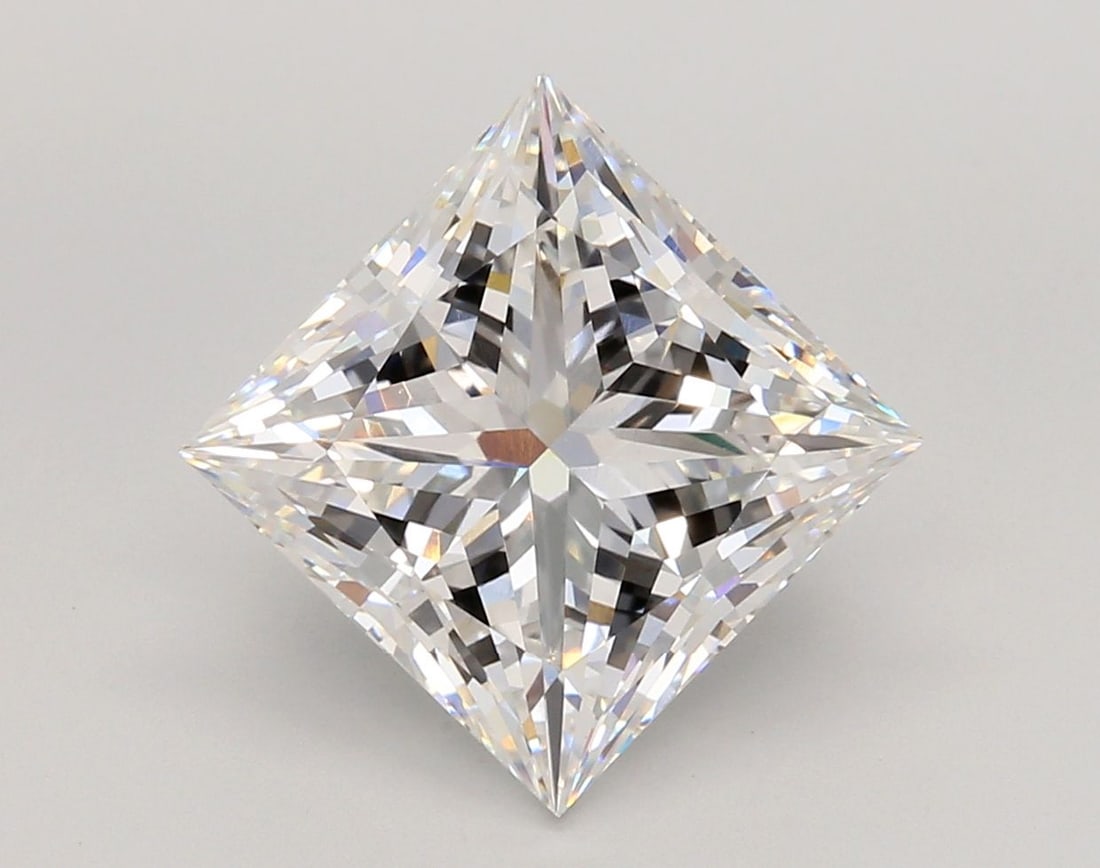 Loose Diamond - PRINCESS 5.06ct E VVS2: Loose Diamond - PRINCESS 5.06ct E VVS2 Source: This is a real non-mined Diamond that has been grown in a lab Shape: PRINCESS Carats: 5.06 Color: E Clarity: VVS2 Certification: IGI Video: