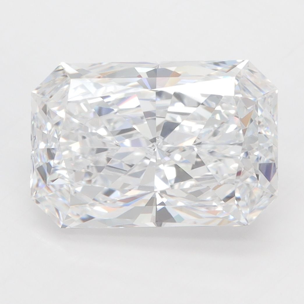 Loose Diamond - RADIANT 4.02ct D VVS1: Loose Diamond - RADIANT 4.02ct D VVS1 Source: This is a real non-mined Diamond that has been grown in a lab Shape: RADIANT Carats: 4.02 Color: D Clarity: VVS1 Certification: GIA Video: