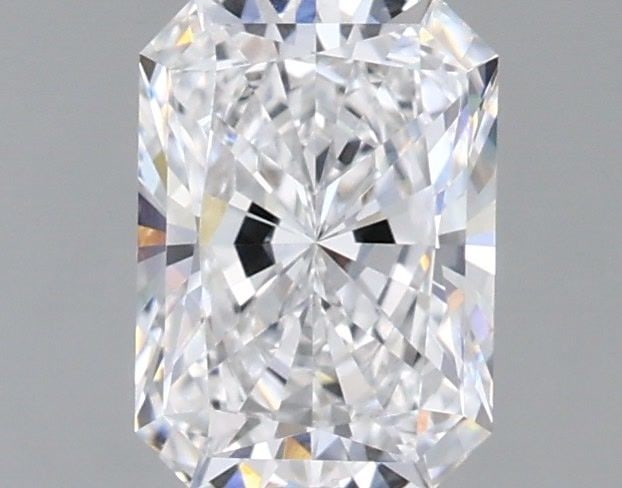 Loose Diamond - RADIANT 1.1ct E VVS2: Loose Diamond - RADIANT 1.1ct E VVS2 Source: This is a real non-mined Diamond that has been grown in a lab Shape: RADIANT Carats: 1.1 Color: E Clarity: VVS2 Certification: IGI Video: