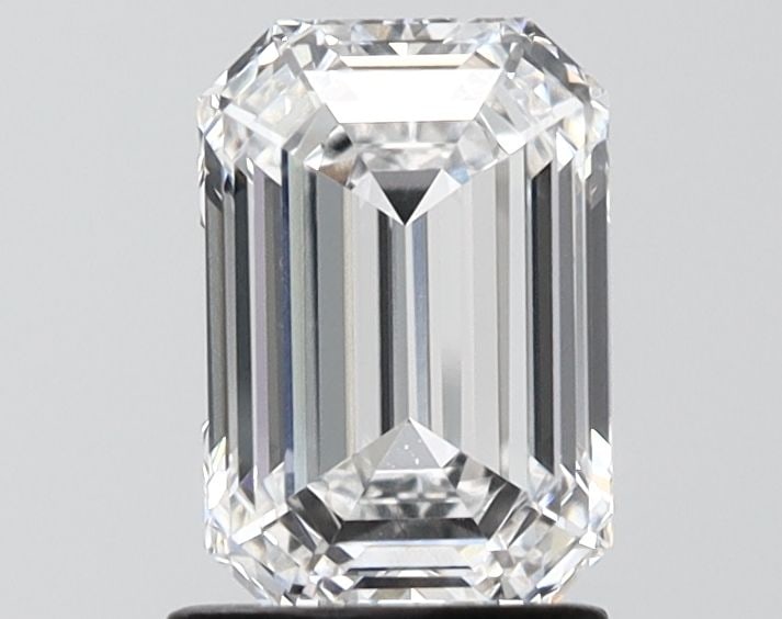Loose Diamond - EMERALD 1.51ct D IF: Loose Diamond - EMERALD 1.51ct D IF Source: This is a real non-mined Diamond that has been grown in a lab Shape: EMERALD Carats: 1.51 Color: D Clarity: IF Certification: IGI Video: