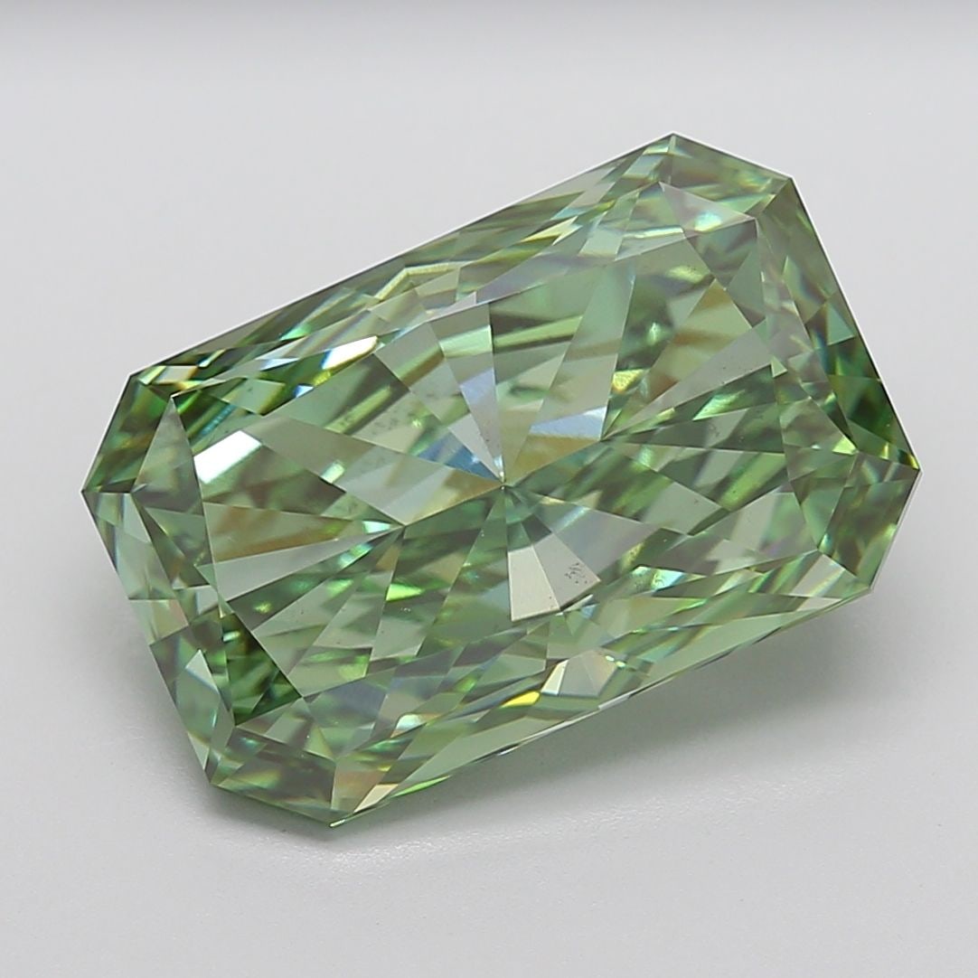 Loose Diamond - RADIANT 15.09ct Fancy Vivid Green VS2: Loose Diamond - RADIANT 15.09ct Fancy Vivid Green VS2 Source: This is a real non-mined Diamond that has been grown in a lab Shape: RADIANT Carats: 15.09 Color: Fancy Vivid Green Certification: IGI Vid