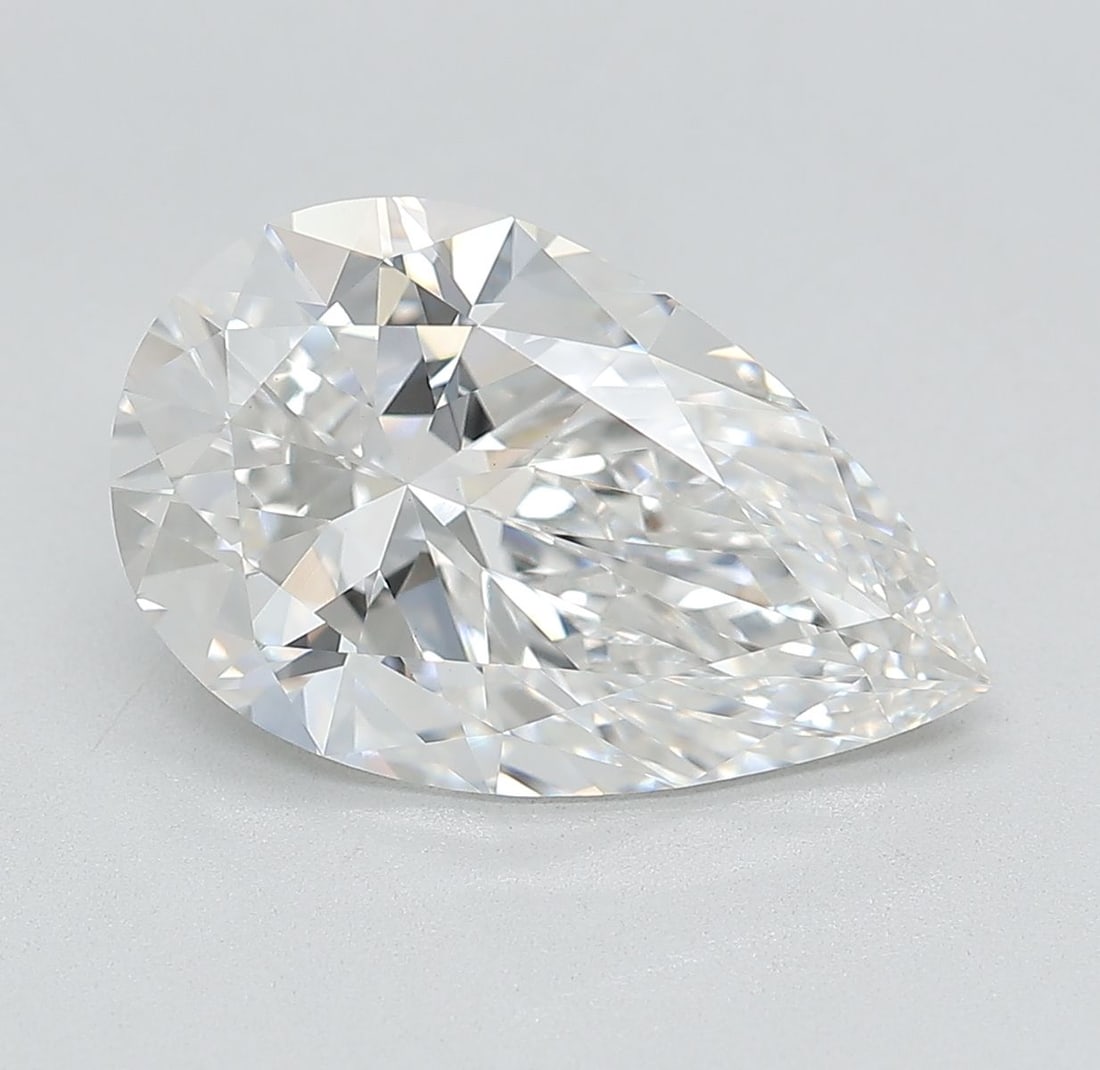 Loose Diamond - PEAR 4.87ct E VVS2: Loose Diamond - PEAR 4.87ct E VVS2 Source: This is a real non-mined Diamond that has been grown in a lab Shape: PEAR Carats: 4.87 Color: E Clarity: VVS2 Certification: IGI Video: