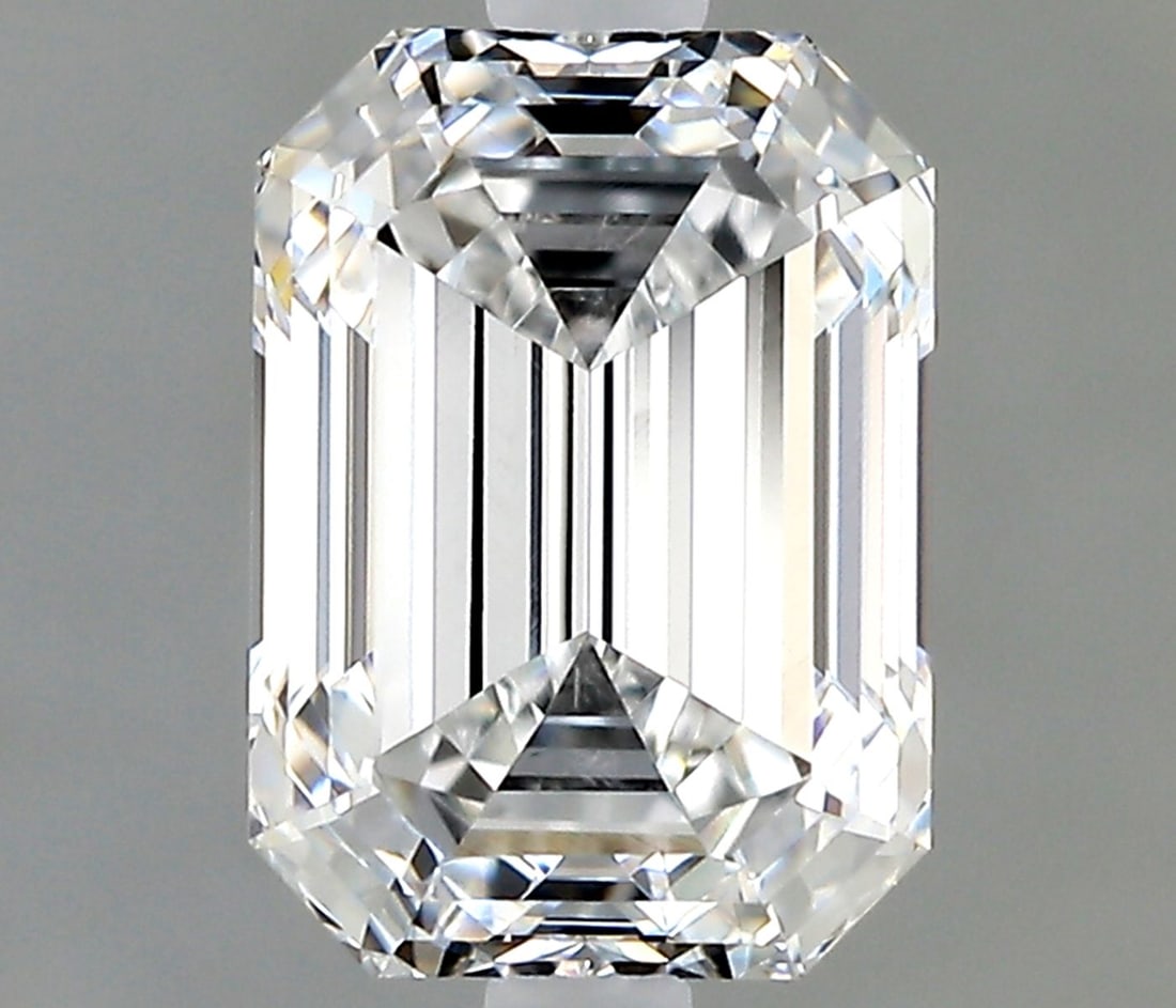 Loose Diamond - EMERALD 1.07ct D VVS1: Loose Diamond - EMERALD 1.07ct D VVS1 Source: This is a real non-mined Diamond that has been grown in a lab Shape: EMERALD Carats: 1.07 Color: D Clarity: VVS1 Certification: IGI Video: Video Link