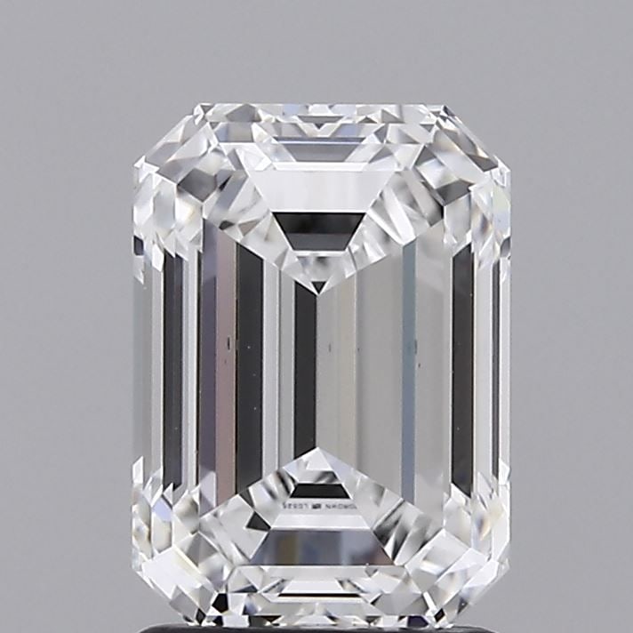 Loose Diamond - EMERALD 2.07ct E VS2: Loose Diamond - EMERALD 2.07ct E VS2 Source: This is a real non-mined Diamond that has been grown in a lab Shape: EMERALD Carats: 2.07 Color: E Clarity: VS2 Certification: IGI Video:
