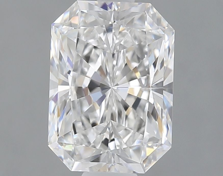 Loose Diamond - RADIANT 1.59ct D VVS1: Loose Diamond - RADIANT 1.59ct D VVS1 Source: This is a real non-mined Diamond that has been grown in a lab Shape: RADIANT Carats: 1.59 Color: D Clarity: VVS1 Certification: IGI Additional images avai