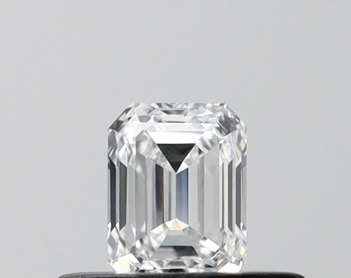 Loose Diamond - EMERALD 0.33ct D VVS1: Loose Diamond - EMERALD 0.33ct D VVS1 Source: This is a real non-mined Diamond that has been grown in a lab Shape: EMERALD Carats: 0.33 Color: D Clarity: VVS1 Certification: IGI Video: