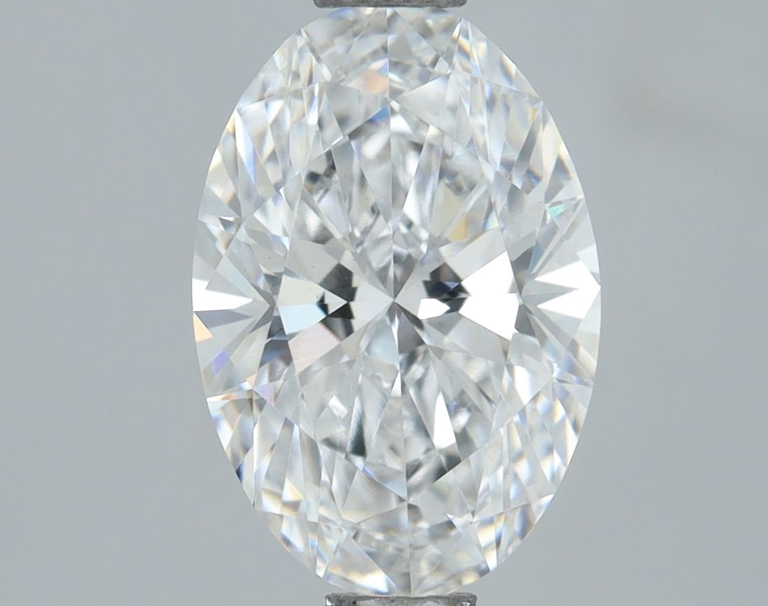 Loose Diamond - OVAL 1.06ct D VS1: Loose Diamond - OVAL 1.06ct D VS1 Source: This is a real non-mined Diamond that has been grown in a lab Shape: OVAL Carats: 1.06 Color: D Clarity: VS1 Certification: IGI Video: