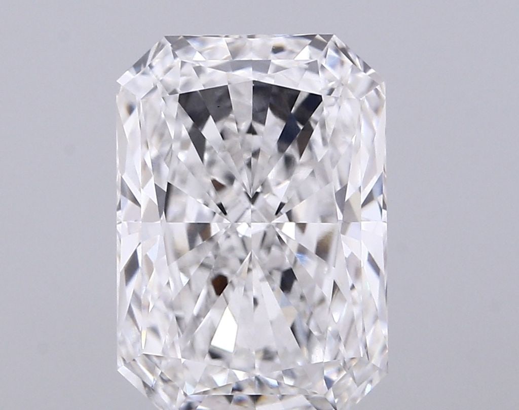 Loose Diamond - RADIANT 5.13ct E VS1: Loose Diamond - RADIANT 5.13ct E VS1 Source: This is a real non-mined Diamond that has been grown in a lab Shape: RADIANT Carats: 5.13 Color: E Clarity: VS1 Certification: IGI Video: Video Link