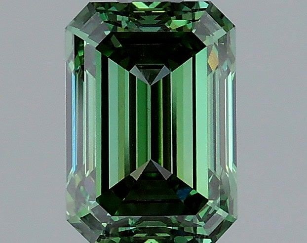 Loose Diamond - EMERALD 1.51ct Fancy Vivid Green VS2: Loose Diamond - EMERALD 1.51ct Fancy Vivid Green VS2 Source: This is a real non-mined Diamond that has been grown in a lab Shape: EMERALD Carats: 1.51 Color: Fancy Vivid Green Certification: IGI Video