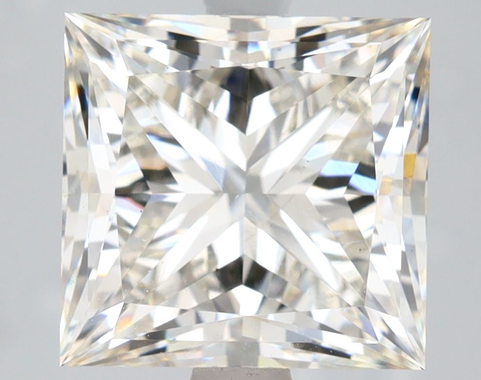 Loose Diamond - PRINCESS 4.24ct H VS1: Loose Diamond - PRINCESS 4.24ct H VS1 Source: This is a real non-mined Diamond that has been grown in a lab Shape: PRINCESS Carats: 4.24 Color: H Clarity: VS1 Certification: IGI Video: Video Link