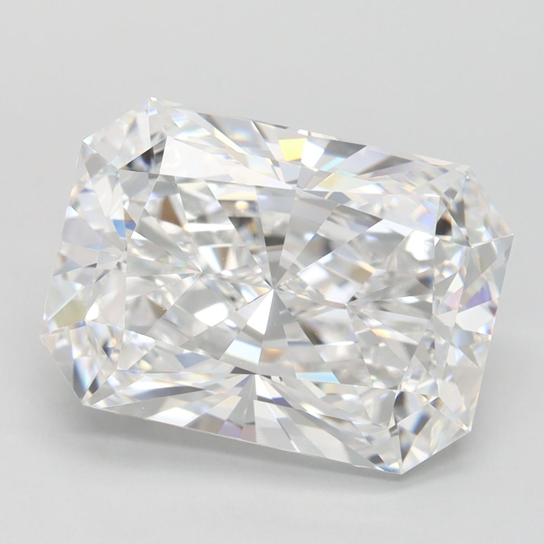 Loose Diamond - RADIANT 5.08ct D FL: Loose Diamond - RADIANT 5.08ct D FL Source: This is a real non-mined Diamond that has been grown in a lab Shape: RADIANT Carats: 5.08 Color: D Clarity: FL Certification: IGI Video: