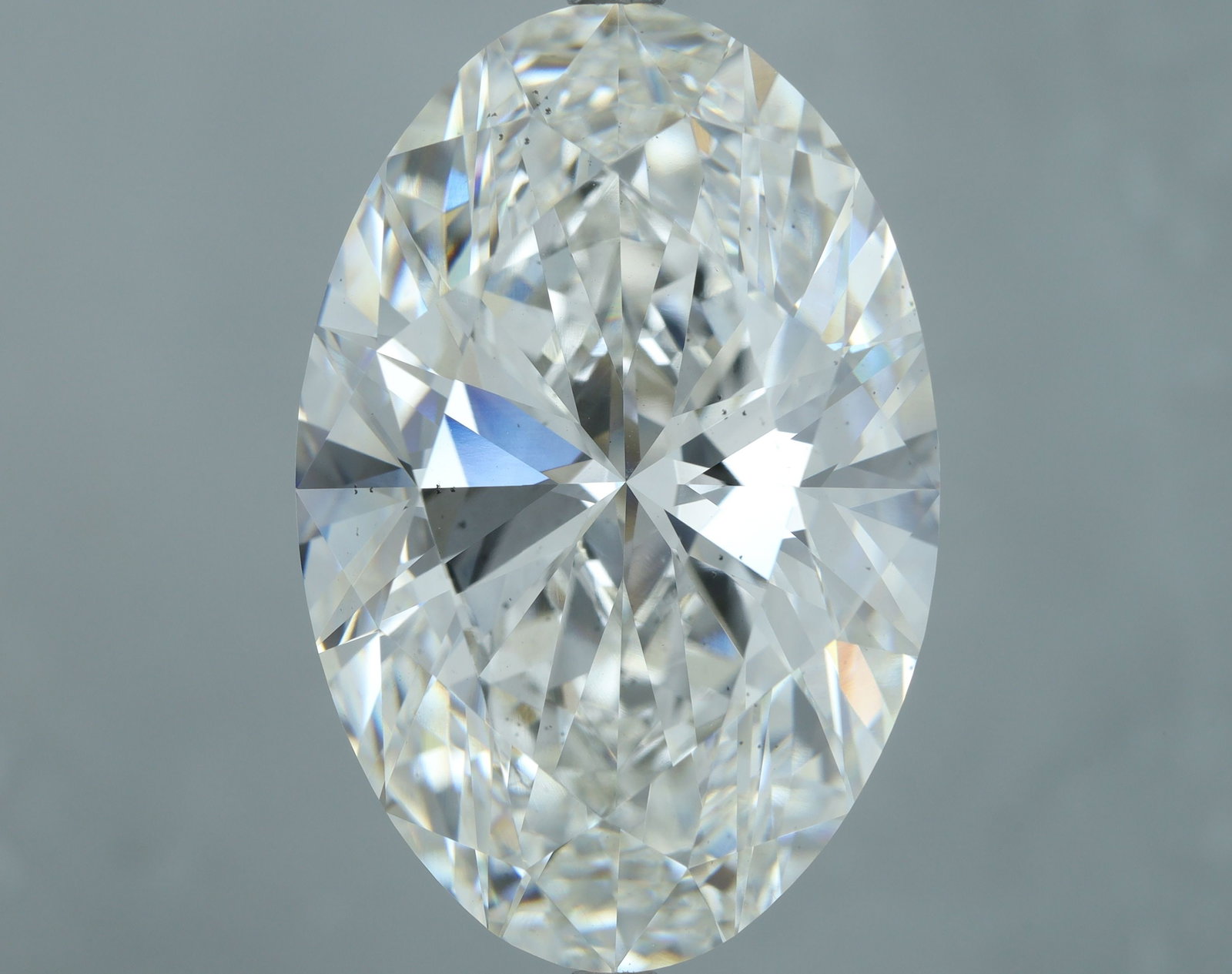 Loose Diamond - OVAL 15.02ct F VS2: Loose Diamond - OVAL 15.02ct F VS2 Source: This is a real non-mined Diamond that has been grown in a lab Shape: OVAL Carats: 15.02 Color: F Clarity: VS2 Certification: IGI Additional images available 