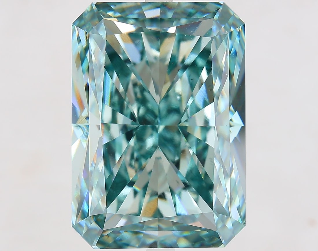 Loose Diamond - RADIANT 21.33ct Fancy Intense Blueish Green VS1: Loose Diamond - RADIANT 21.33ct Fancy Intense Blueish Green VS1 Source: This is a real non-mined Diamond that has been grown in a lab Shape: RADIANT Carats: 21.33 Color: Fancy Intense Blueish Green Ce