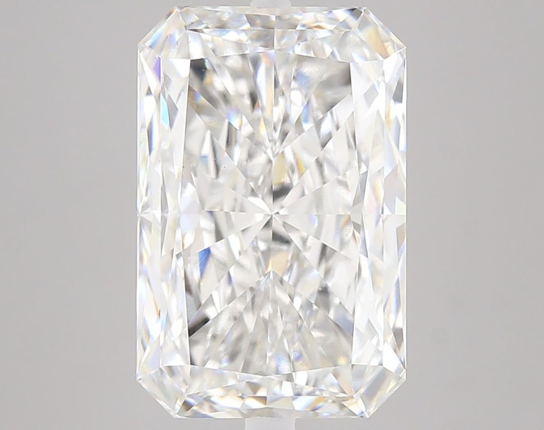 Loose Diamond - RADIANT 6.45ct E VS1: Loose Diamond - RADIANT 6.45ct E VS1 Source: This is a real non-mined Diamond that has been grown in a lab Shape: RADIANT Carats: 6.45 Color: E Clarity: VS1 Certification: IGI Video: