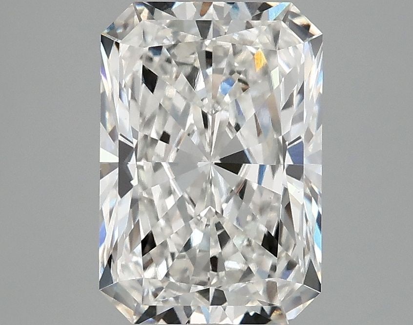 Loose Diamond - RADIANT 2.91ct F VVS2: Loose Diamond - RADIANT 2.91ct F VVS2 Source: This is a real non-mined Diamond that has been grown in a lab Shape: RADIANT Carats: 2.91 Color: F Clarity: VVS2 Certification: IGI Video:
