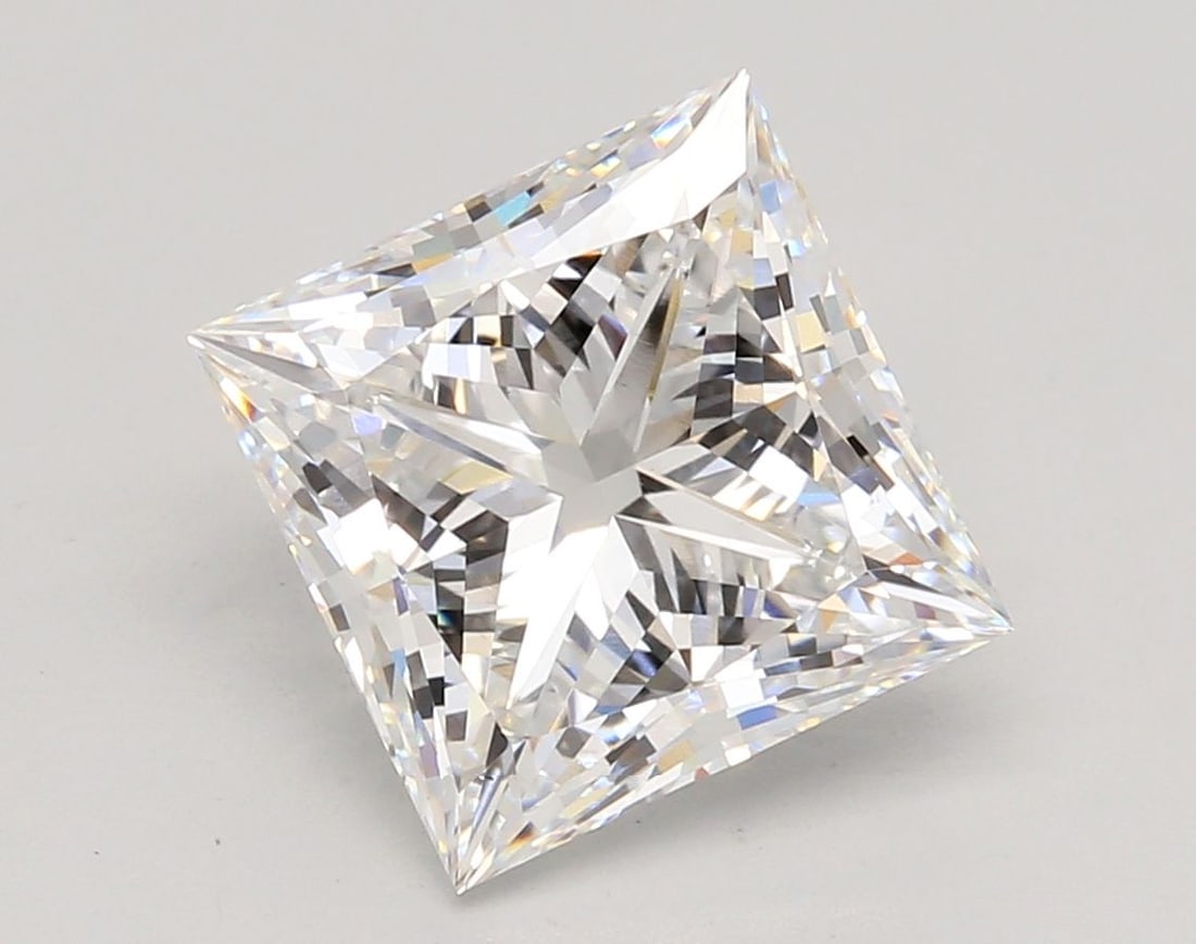 Loose Diamond - PRINCESS 4.57ct E VVS2: Loose Diamond - PRINCESS 4.57ct E VVS2 Source: This is a real non-mined Diamond that has been grown in a lab Shape: PRINCESS Carats: 4.57 Color: E Clarity: VVS2 Certification: IGI Video: Video Link
