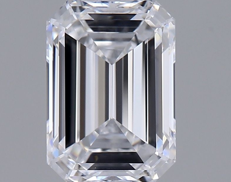 Loose Diamond - EMERALD 1.01ct D VVS2: Loose Diamond - EMERALD 1.01ct D VVS2 Source: This is a real non-mined Diamond that has been grown in a lab Shape: EMERALD Carats: 1.01 Color: D Clarity: VVS2 Certification: IGI Additional images avai