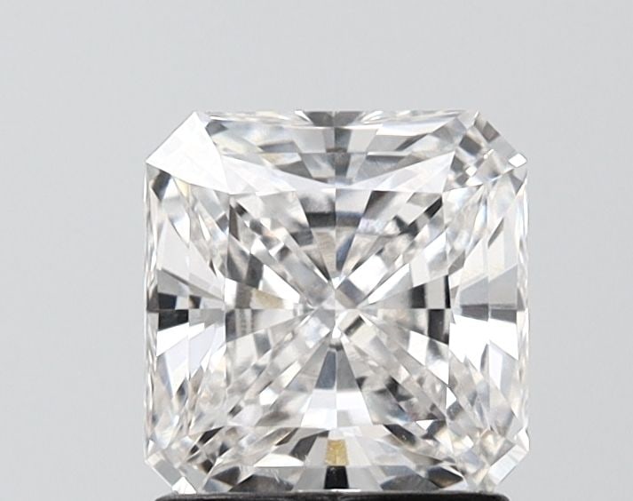 Loose Diamond - SQUARE RADIANT 1.36ct E VVS2: Loose Diamond - SQUARE RADIANT 1.36ct E VVS2 Source: This is a real non-mined Diamond that has been grown in a lab Shape: SQUARE RADIANT Carats: 1.36 Color: E Clarity: VVS2 Certification: IGI Video: