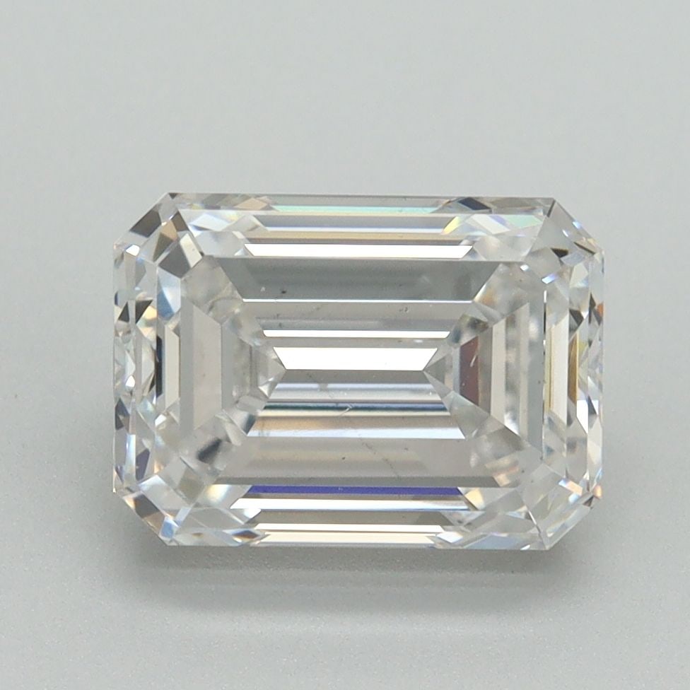 Loose Diamond - EMERALD 3.02ct E VS2: Loose Diamond - EMERALD 3.02ct E VS2 Source: This is a real non-mined Diamond that has been grown in a lab Shape: EMERALD Carats: 3.02 Color: E Clarity: VS2 Certification: NONE Video: