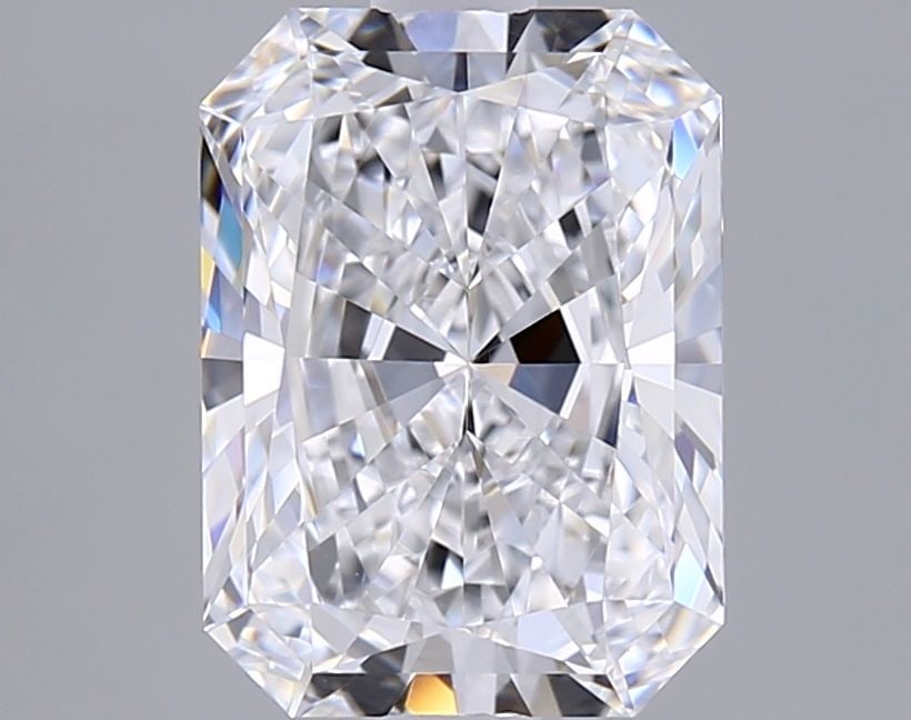 Loose Diamond - RADIANT 2.04ct D IF: Loose Diamond - RADIANT 2.04ct D IF Source: This is a real non-mined Diamond that has been grown in a lab Shape: RADIANT Carats: 2.04 Color: D Clarity: IF Certification: IGI Video: