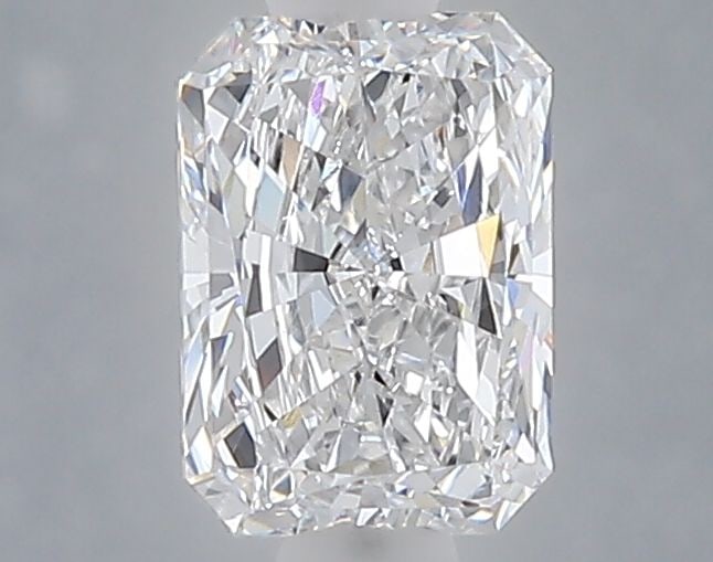 Loose Diamond - RADIANT 1.01ct E VS1: Loose Diamond - RADIANT 1.01ct E VS1 Source: This is a real non-mined Diamond that has been grown in a lab Shape: RADIANT Carats: 1.01 Color: E Clarity: VS1 Certification: NONE Video: