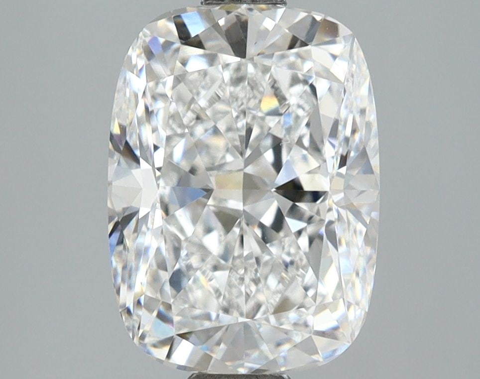 Loose Diamond - CUSHION MODIFIED 3.08ct D VVS2: Loose Diamond - CUSHION MODIFIED 3.08ct D VVS2 Source: This is a real non-mined Diamond that has been grown in a lab Shape: CUSHION MODIFIED Carats: 3.08 Color: D Clarity: VVS2 Certification: IGI Vide
