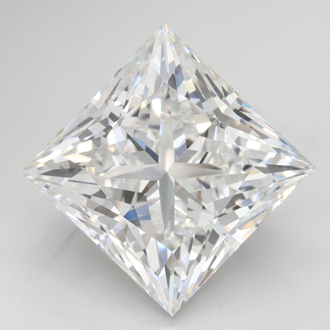 Loose Diamond - PRINCESS 5.53ct E IF: Loose Diamond - PRINCESS 5.53ct E IF Source: This is a real non-mined Diamond that has been grown in a lab Shape: PRINCESS Carats: 5.53 Color: E Clarity: IF Certification: GIA Video: