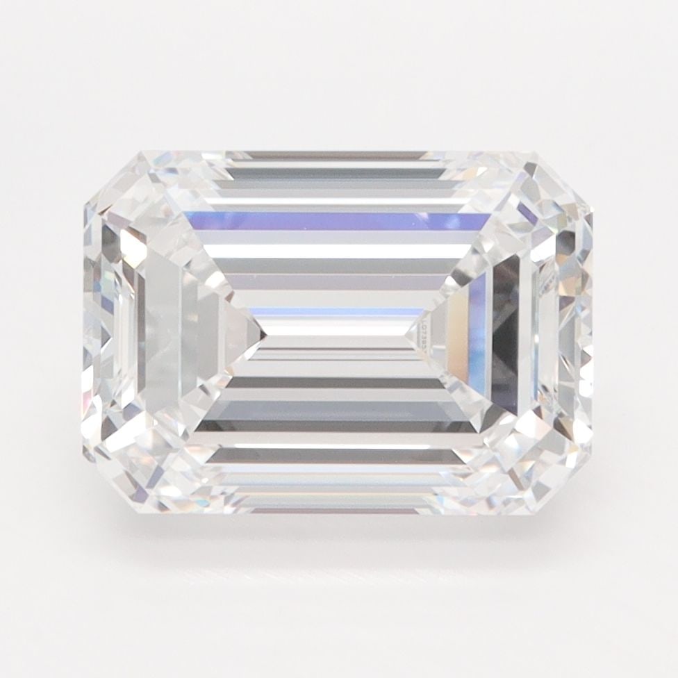 Loose Diamond - EMERALD 3.51ct D VVS1: Loose Diamond - EMERALD 3.51ct D VVS1 Source: This is a real non-mined Diamond that has been grown in a lab Shape: EMERALD Carats: 3.51 Color: D Clarity: VVS1 Certification: IGI Video: