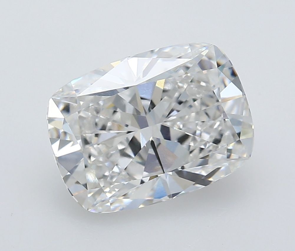 Loose Diamond - CUSHION MODIFIED 3.25ct E VVS2: Loose Diamond - CUSHION MODIFIED 3.25ct E VVS2 Source: This is a real non-mined Diamond that has been grown in a lab Shape: CUSHION MODIFIED Carats: 3.25 Color: E Clarity: VVS2 Certification: GIA Vide