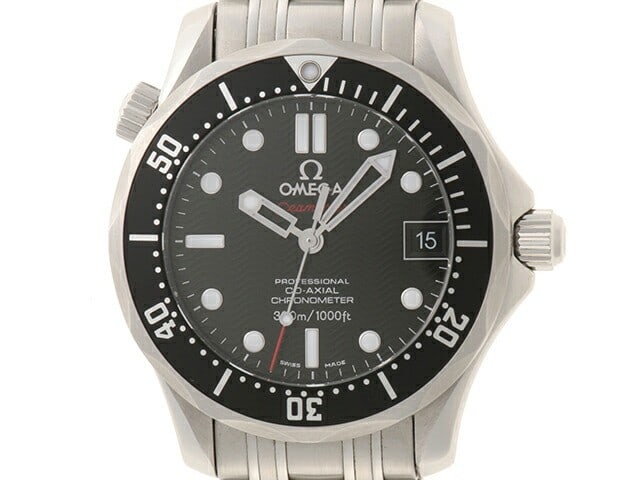 OMEGA Seamaster 300 Diver Men's Wristwatch 212.30.36.20.01.001: OMEGA Seamaster 300 Diver Men's Wristwatch 212.30.36.20.01.001 This OMEGA Seamaster Diver 300 wristwatch is a Swiss-made timepiece designed for men. It features the model number 212.30.36.20.01.001 an