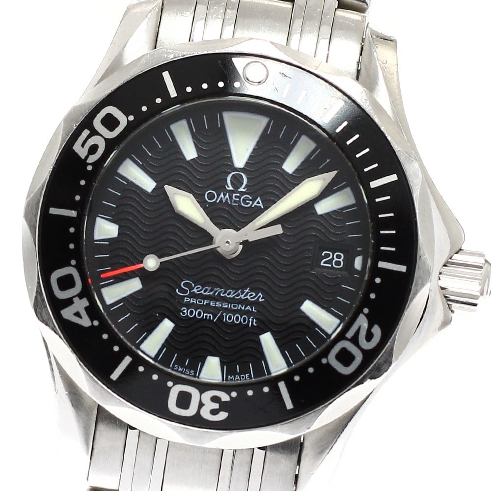 Ladies Omega Seamaster 300 Date Quartz Wristwatch 2282.50: Ladies Omega Seamaster 300 Date Quartz Wristwatch 2282.50 This is an OMEGA Seamaster 300 Date Quartz wristwatch designed for women. Crafted in Switzerland, this pre-owned timepiece combines classic st