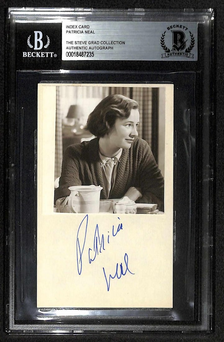 Beckett slabbed Patricia Neal signed index card autograph (1 of 1)