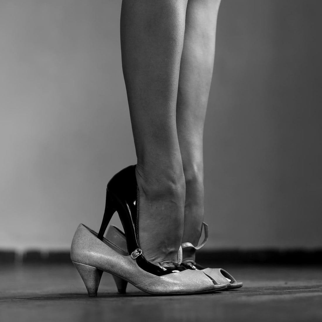 Olha Stepanian Fashion 2 Black & White Photo 31 x 31 Ed. 1 of 7 (1 of 1)