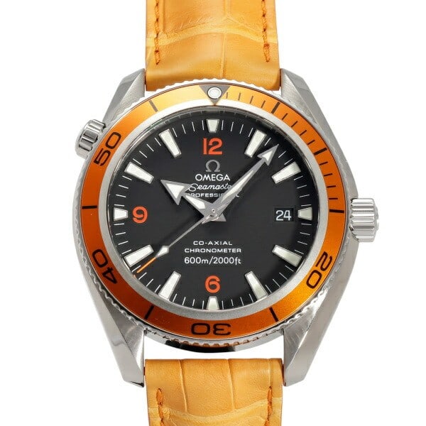 OMEGA Planet Ocean Seamaster 600 Men's Wristwatch: OMEGA Planet Ocean Seamaster 600 Men's Wristwatch This is an OMEGA Seamaster 600 Planet Ocean 2909.50.38 wristwatch designed for men. Manufactured in Switzerland, this pre-owned timepiece combines OME