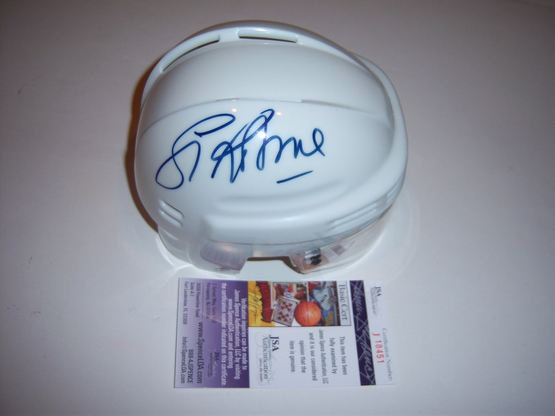 Signed Larry Robinson Mini Helmet with JSA COA Montreal Canadiens HOF: Signed Larry Robinson Mini Helmet with JSA COA Montreal Canadiens HOF This mini helmet is signed by Larry Robinson of the Montreal Canadiens. It is an original collectible from the NHL Hockey league a