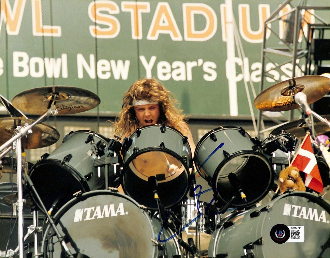Beckett certified Lars Ulrich signed Metallica concert 8x10 photo (1 of 1)
