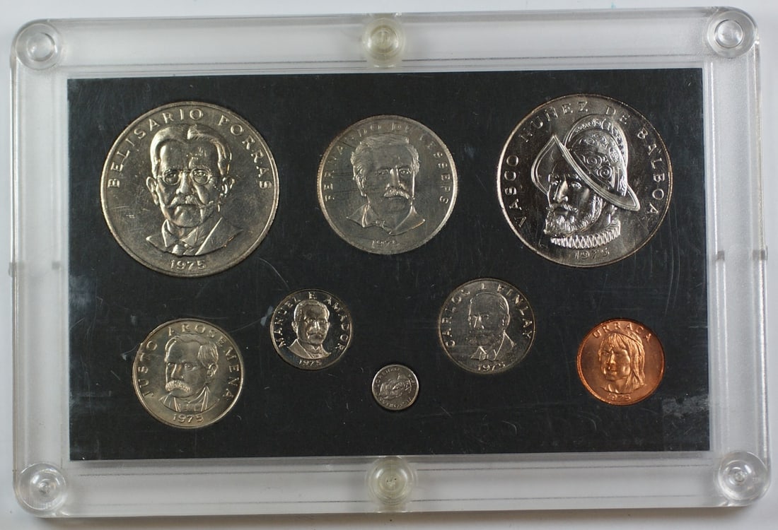 Panama 1975 uncirculated coin set 8 GEM coins Royal Canadian Mint (1 of 2)
