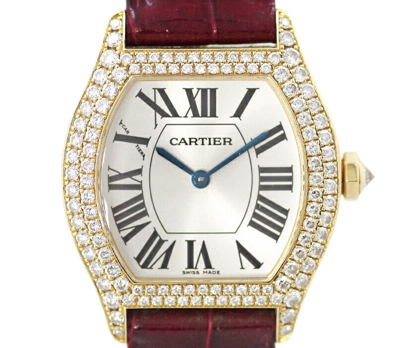 Cartier Tortue SM 28mm Diamond Bezel Ladies Watch K18YG: Cartier Tortue SM 28mm Diamond Bezel Ladies Watch K18YG This exquisite Cartier Tortue SM wristwatch features a stunning 28mm case adorned with a diamond bezel, designed specifically for ladies. Crafte