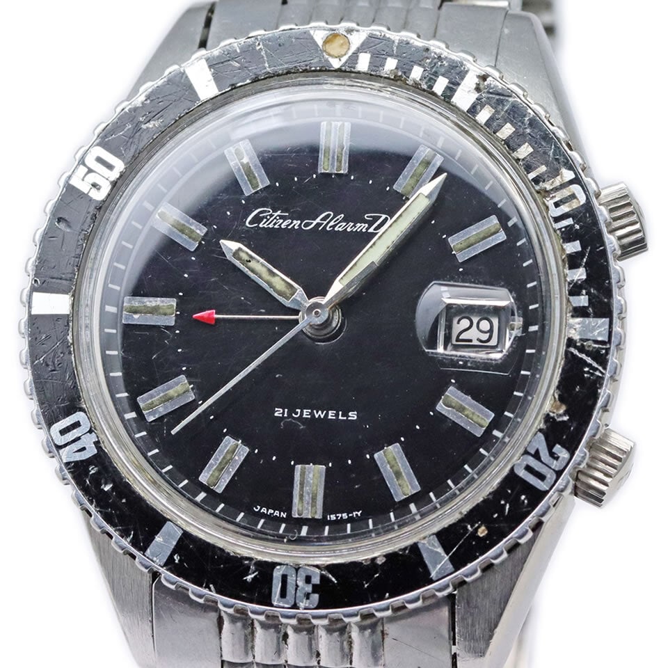 CITIZEN Alarm Date Vintage Diver Watch Ref.ALDS 52902-Y Black Dial 1968: CITIZEN Alarm Date Vintage Diver Watch Ref.ALDS 52902-Y Black Dial 1968 This vintage CITIZEN Alarm Date wristwatch, model ALDS 52902-Y, is a remarkable piece from 1968, featuring a striking black dial