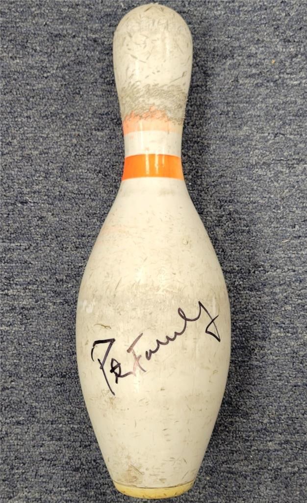 Bowling Pin from Kingpin Signed by Peter Farrelly with Beckett Authentication (1 of 4)