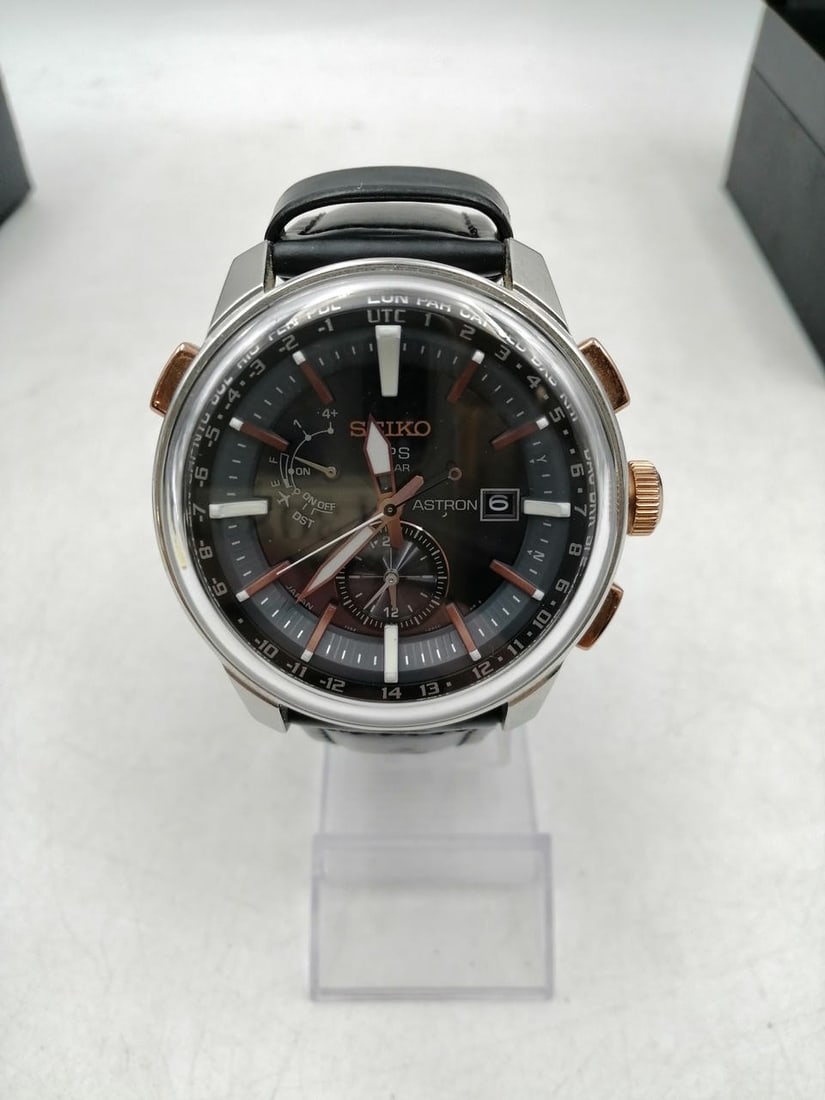 Seiko SBXA038 Astron 7X52 mens wristwatch black bronze: Seiko SBXA038 Astron 7X52 mens wristwatch black bronze Pre-owned Seiko Astron men's wristwatch from the 7X52 series, model SBXA038, with a black and bronze color scheme. Made in Japan and designed for
