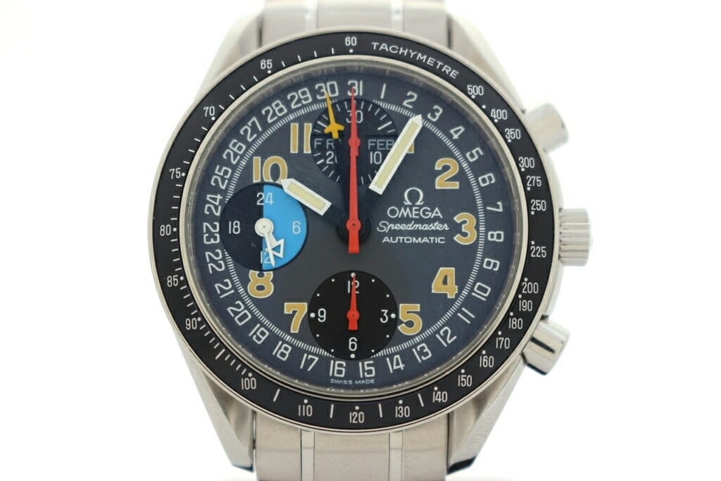 OMEGA Speedmaster Mark 40 Grey Stainless Steel Men's Wristwatch: OMEGA Speedmaster Mark 40 Grey Stainless Steel Men's Wristwatch This is an OMEGA Speedmaster Mark 40 AM/PM 3520.53 men's wristwatch crafted from stainless steel with a grey dial. Made in Switzerland, 