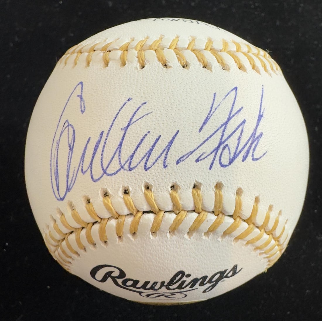 Beckett Certified Rawlings Gold Glove Baseball Fisk Darcy 1975 WS Game 6 (1 of 1)